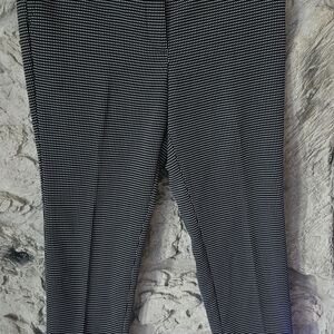 Ann Taylor Size 6 Monochrome Patterned Trousers